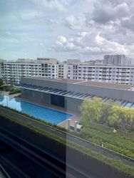 Woodlands Avenue 5 (D25), Office #568698271